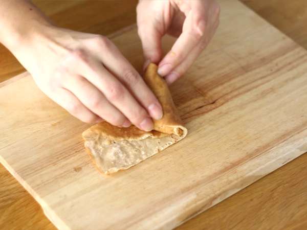 Palacinky Samoussas s karamelizovanými jablkami - Príprava krok 7