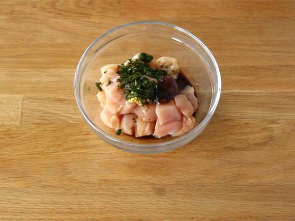 Chow mein (chao men), čínske rezance s kuracím mäsom a zeleninou - Príprava krok 1