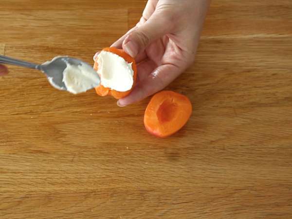 Marhuľový koláč s mascarpone - Príprava krok 4