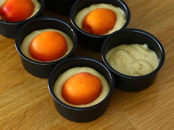 Marhuľový koláč s mascarpone - Príprava krok 5