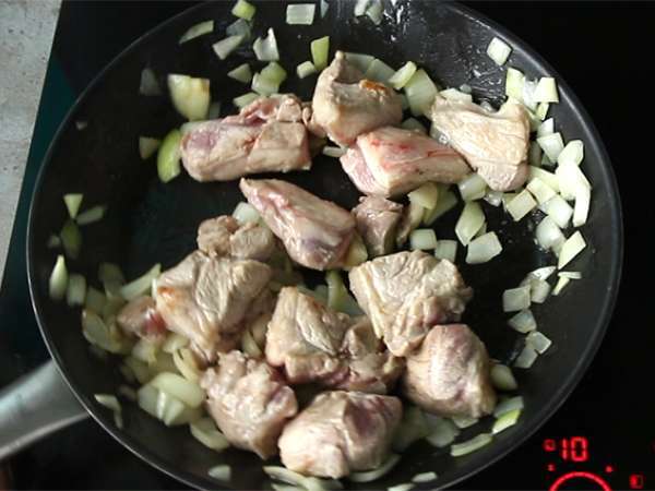 Jahňací tajine so sušenými slivkami (postup a video) - Príprava krok 1