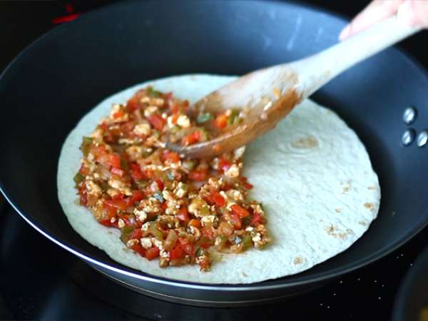 Quesadillas s kuracím mäsom a avokádom - Príprava krok 4