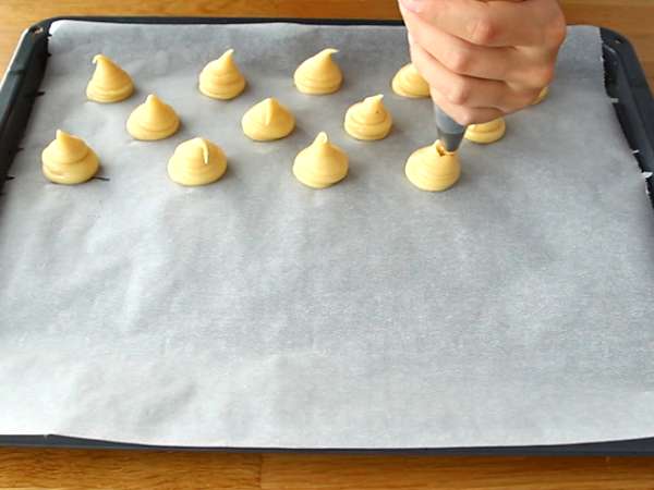 Recept Saint Honoré vysvetlený krok za krokom na videu - Príprava krok 3