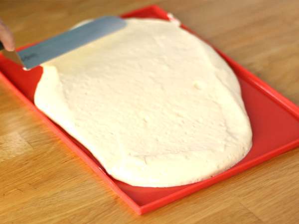 Koláč s mangom a malinami - Príprava krok 6