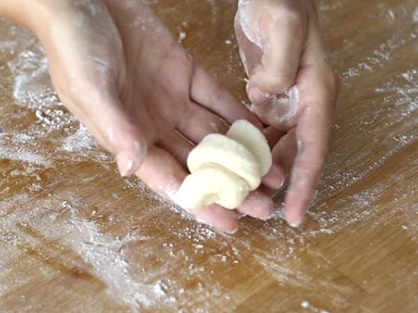 Croissanty vysvetlené krok za krokom - Príprava krok 16