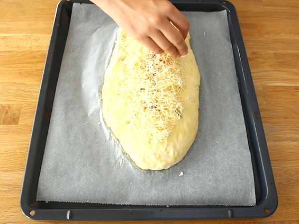 Fougasse so slaninou a cibuľou - Príprava krok 9