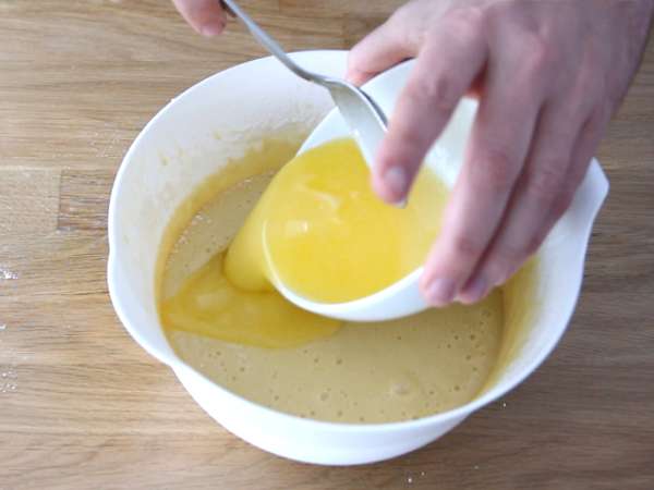 Jednoduchý recept na obyčajné, nadýchané madeleines - Príprava krok 2