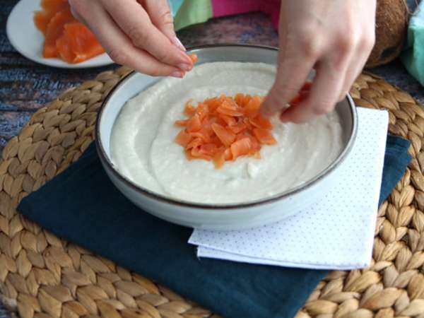 Karfiolový krém, kokos a údený losos - Príprava krok 3
