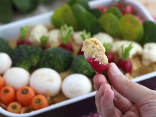 Zeleninová záhrada na aperitívy (hummus a baby zelenina) - Príprava krok 3