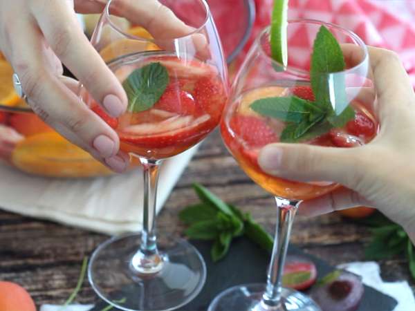 Sangria s bielym vínom - White Sangria - Príprava krok 5