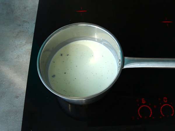 Vanilková panna cotta s marhuľovým coulis - Príprava krok 1