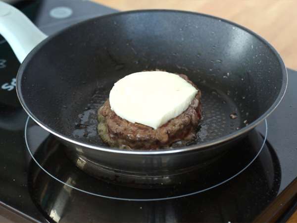 Paradajkový hamburger - Príprava krok 2