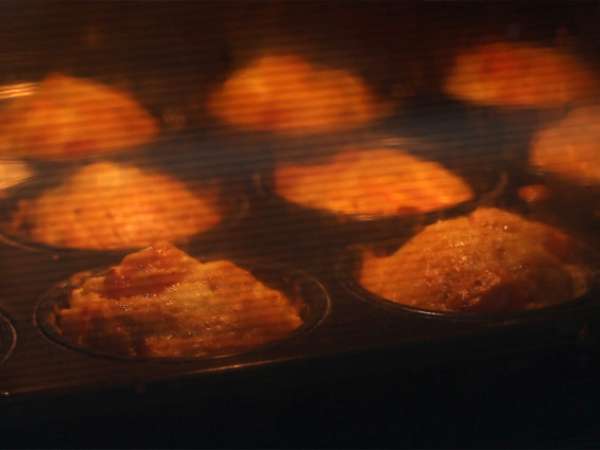 Muffiny s tuniakom, paradajkami a fetou - Príprava krok 4