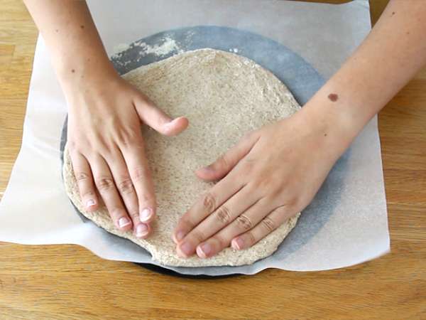 Focaccia s cherry paradajkami - Príprava krok 3
