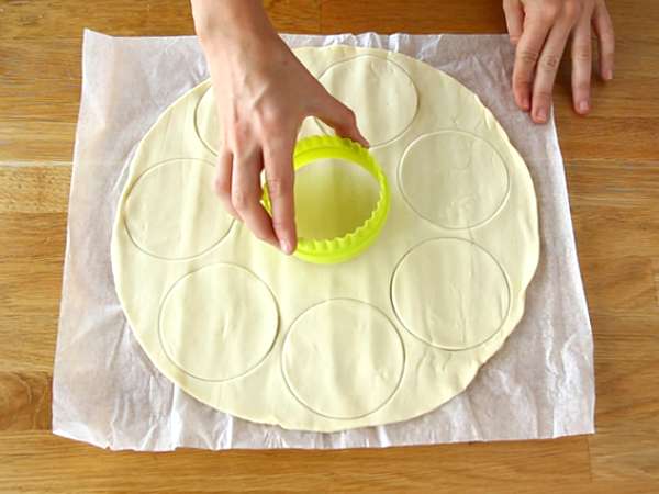 Mamička pizza z lístkového cesta - Príprava krok 1
