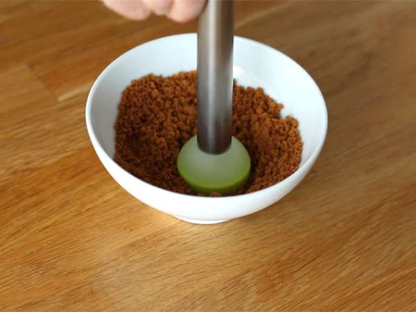 Horké čokoládové lízanky: biela čokoláda + speculoos - Príprava krok 1