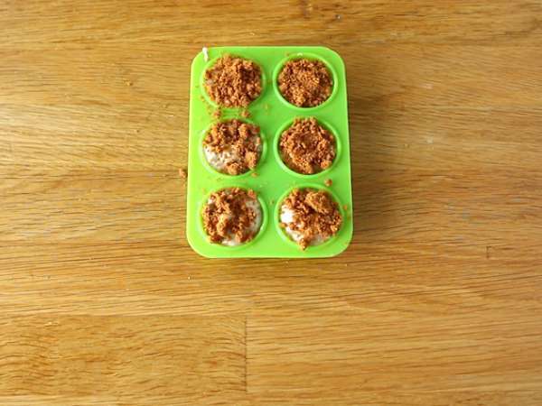 Horké čokoládové lízanky: biela čokoláda + speculoos - Príprava krok 2