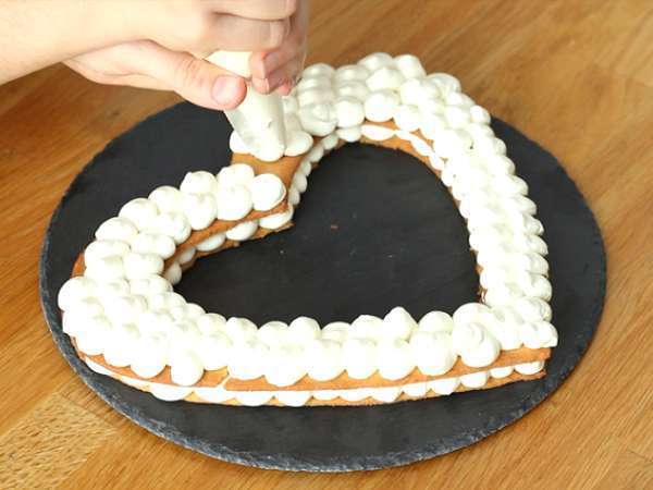 Srdcový koláč au Kinder - Kinder srdcový koláč na Valentína - Príprava krok 9