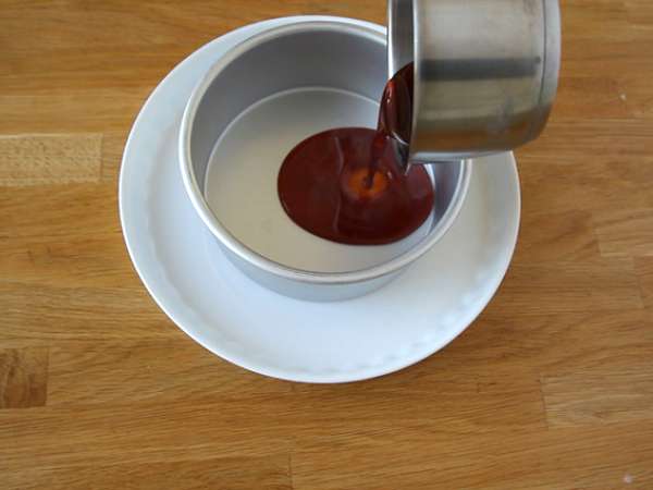 Jablkový a karamelový puding s croissantmi - Príprava krok 6