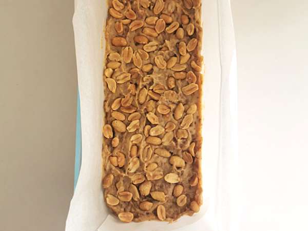 Vegánske a bezlepkové domáce tyčinky Snickers - Príprava krok 6