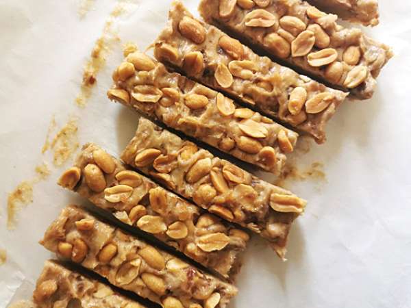 Vegánske a bezlepkové domáce tyčinky Snickers - Príprava krok 7