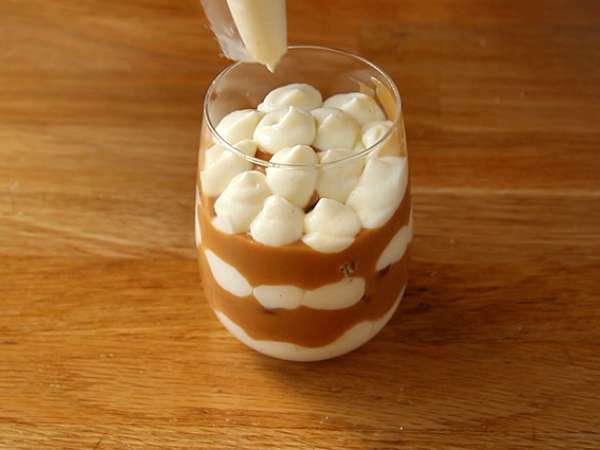 Tiramisu so speculoos a karamelom zo slaného masla - Príprava krok 5