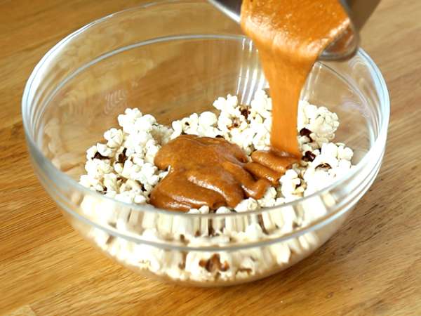 Karamelový popcorn - Príprava krok 5