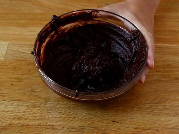 Brioška Babka s čokoládou a lieskovými orieškami - Príprava krok 4