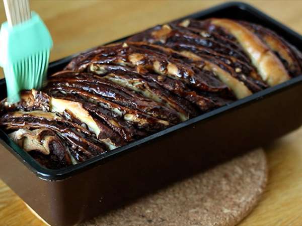 Brioška Babka s čokoládou a lieskovými orieškami - Príprava krok 9