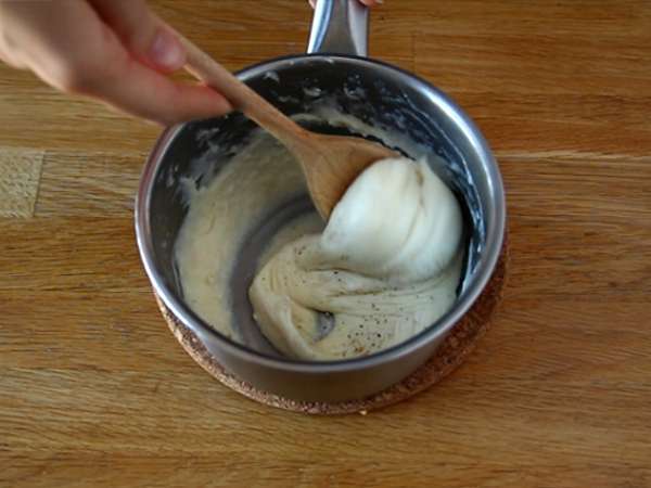 Palacinky plnené bešamelovou omáčkou, syrom a šunkou - Príprava krok 7
