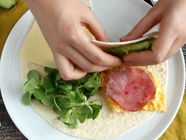 Hrianky na štýl obeda - Tortilla Wrap Hack - Príprava krok 4