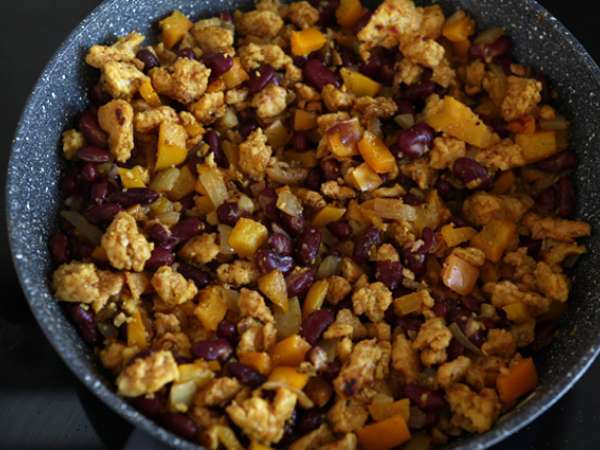 Vegetariánske fajitas s textúrovaným sójovým proteínom - Príprava krok 3