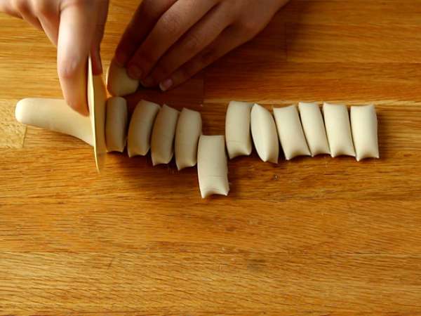 Gyozas s kuracím mäsom, mrkvou a hubami - Príprava krok 5