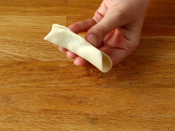 Gyozas s kuracím mäsom, mrkvou a hubami - Príprava krok 8