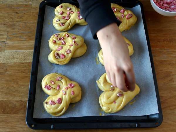 Extra mäkké srdiečkové buchty na Valentína - Príprava krok 11