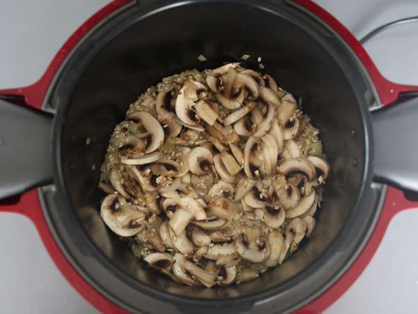 Hubové rizoto v reštaurácii Cookeo - Príprava krok 4
