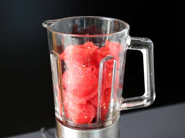 Melónové frosé: super osviežujúci koktail granita s rosé! - Príprava krok 2
