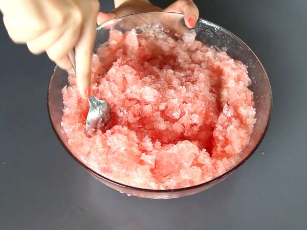Melónové frosé: super osviežujúci koktail granita s rosé! - Príprava krok 4