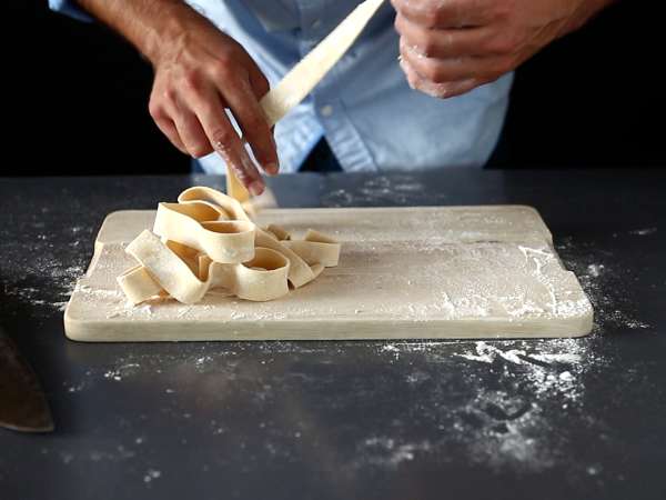 Domáce vaječné pappardelle: recept vysvetlený krok za krokom - Príprava krok 7