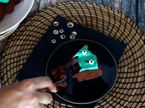 Halloween Bundt torta, lahodný čokoládový koláč - Príprava krok 8