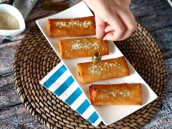 Feta Saganaki, grécky recept na chrumky z fety a medu - Príprava krok 6