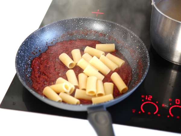 Cestoviny s 'Nduja, ľahko pripraviteľné kalábrijské cestovinové jedlo - Príprava krok 5