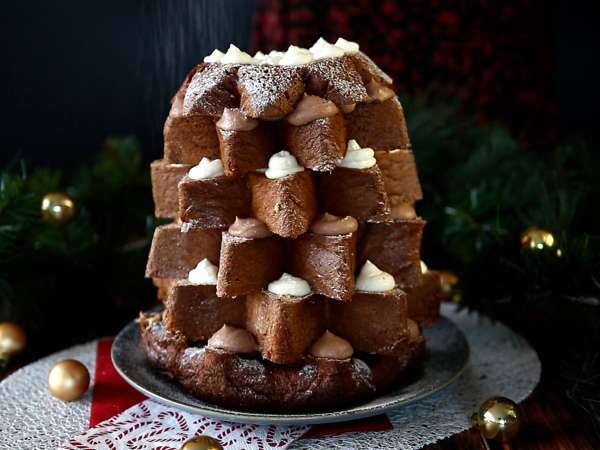 Brioška Pandoro plnená krémom Nutella a vanilkovým krémom v tvare vianočného stromčeka - Príprava krok 9