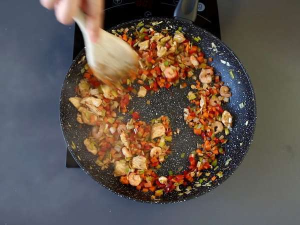 Nasi goreng, indonézske ryžové jedlo - Príprava krok 6