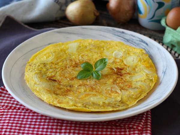 Cibuľová omeleta, chutný a ľahko pripraviteľný recept - Príprava krok 7