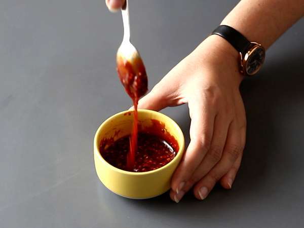 Pikantná kórejská omáčka gochujang na Bibimbap - Príprava krok 2