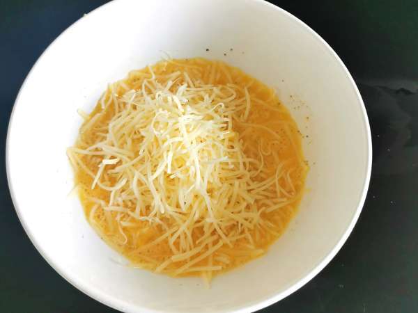 Syrová omeleta, expresný recept pripravený za 5 minút! - Príprava krok 3