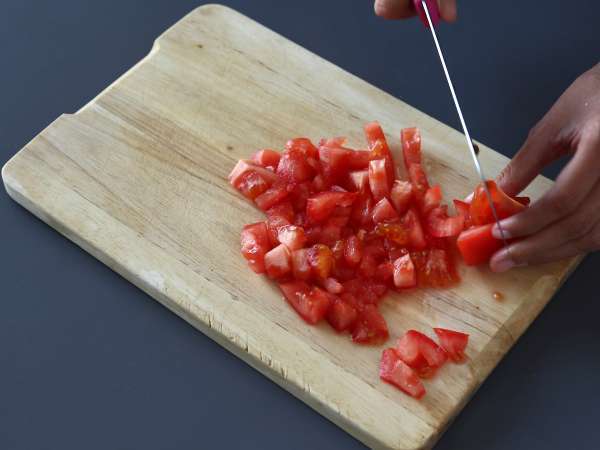 Patacones, kolumbijské toasty s guacamole a paradajkami - Príprava krok 3