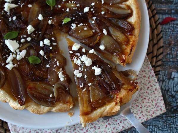 Tarte tatin so šalotkou a fetou, neodolateľná slaná verzia! - Príprava krok 7
