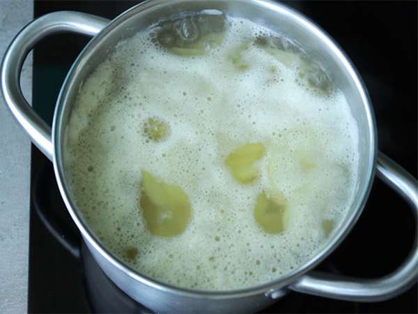 Malé tatranky s príchuťou raclette, v jednotlivých porciách - Príprava krok 1